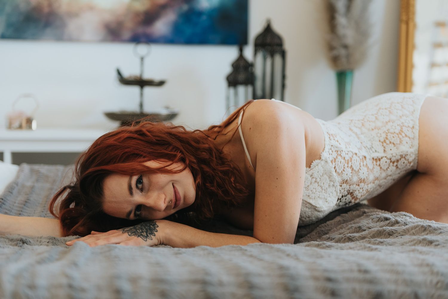 romantisk boudoirfotografering som morgongåva