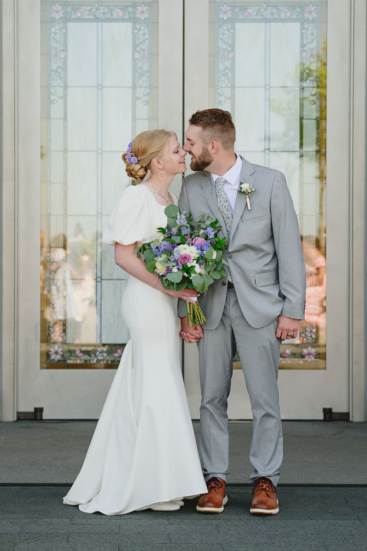 Idaho Falls wedding photographer ShutterGirl   bride and groom at Pocatello Idaho temple