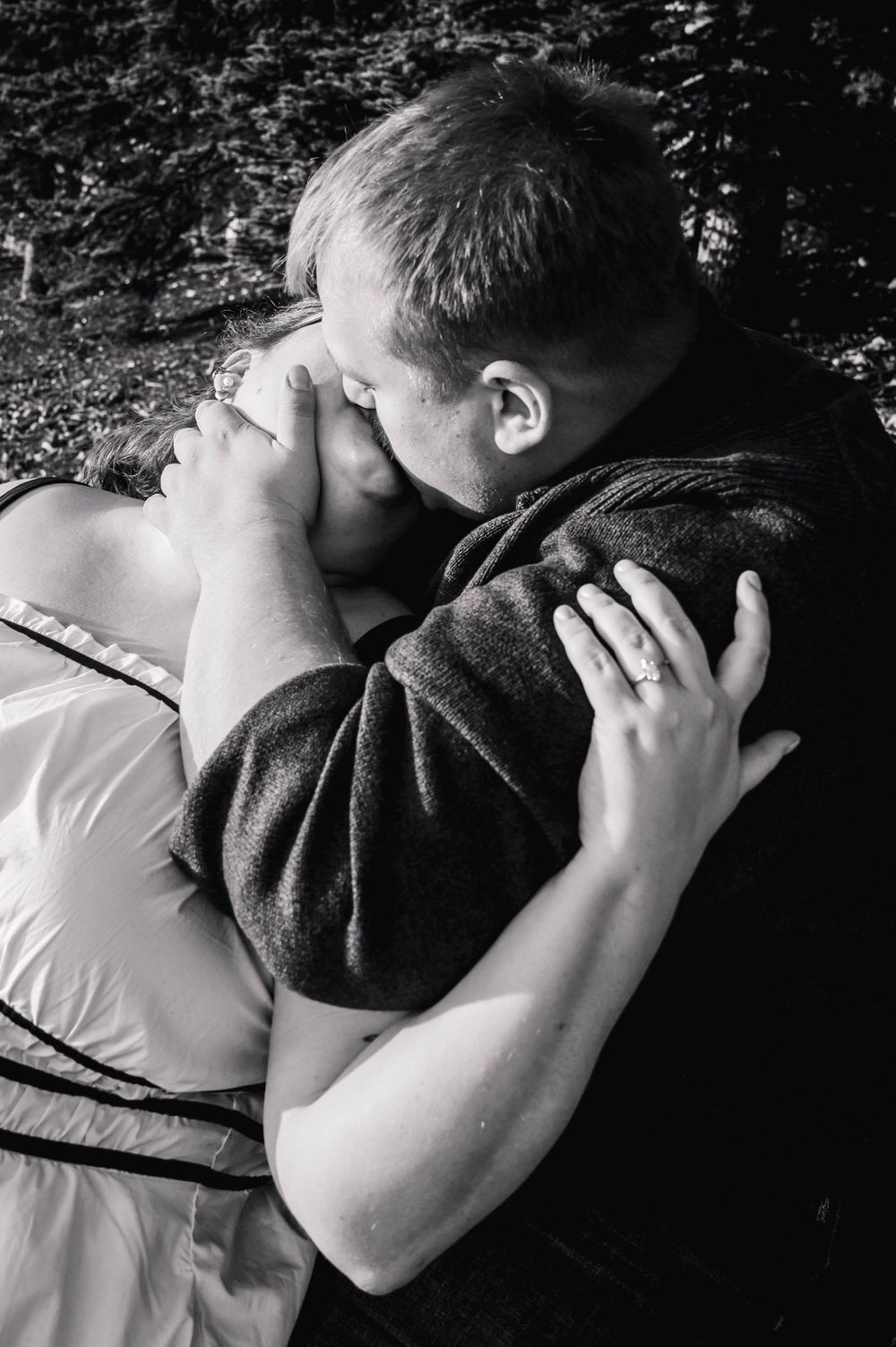 An beautiful engagement session in Calgary Alberta.