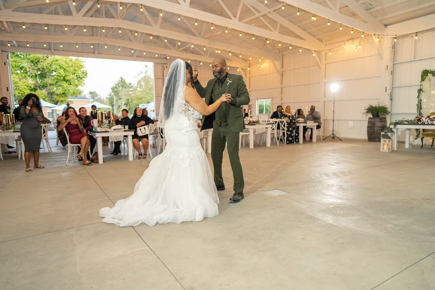 father daughter dance at a Wedding