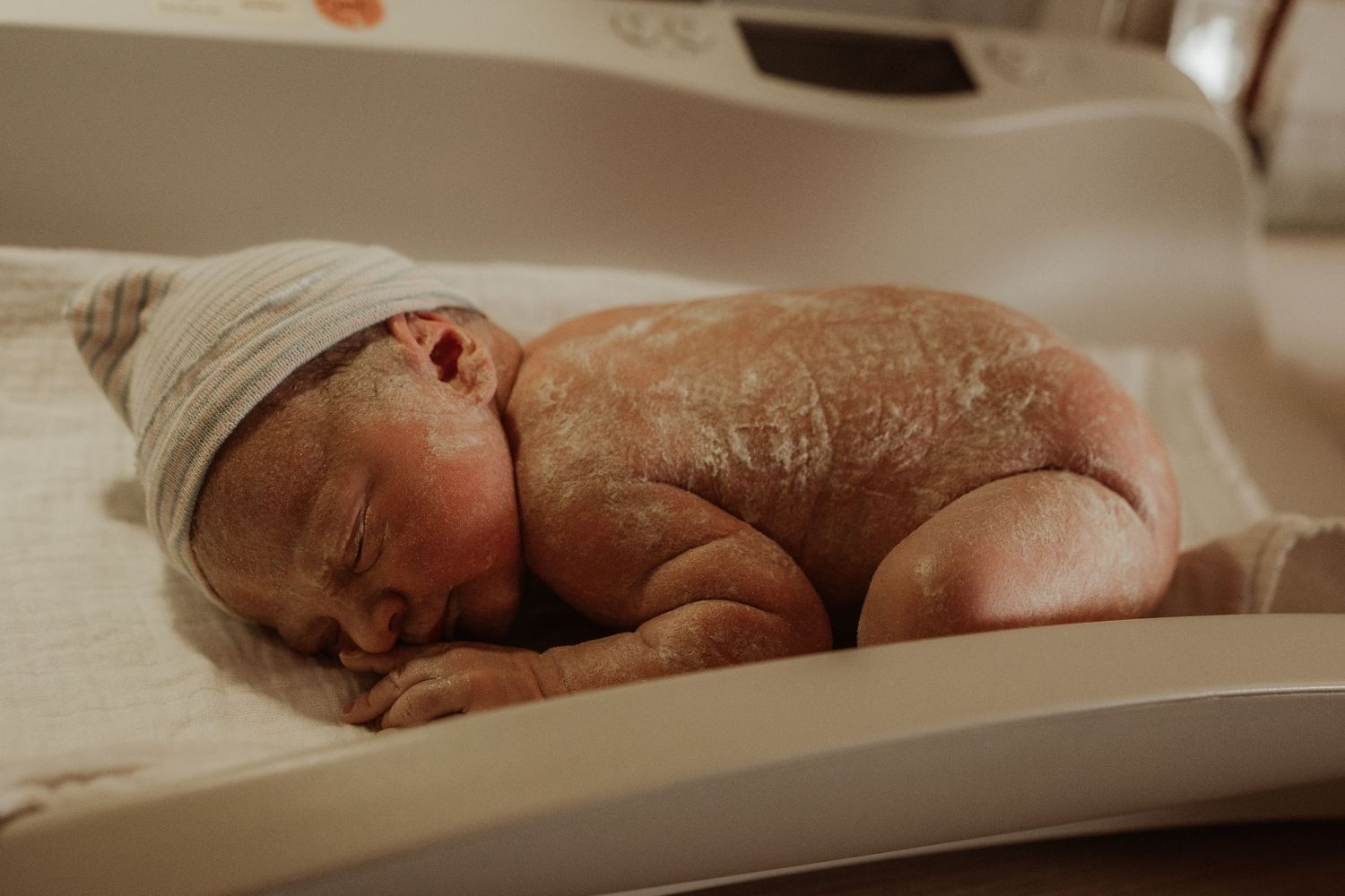 Geboortefotograaf geboorte geboortefotografie brabant Oss bevalling Den Bosch Uden  fotografie baby newborn newlife zwangerschapsshoot gezin