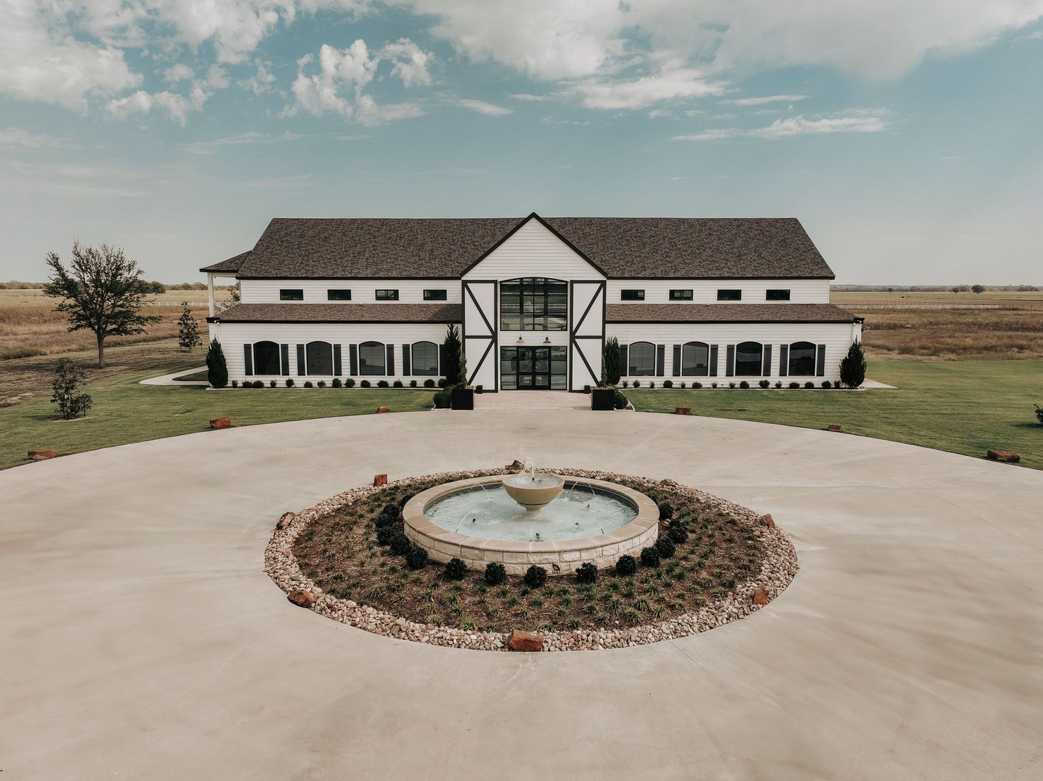 a dramatic wide angle photo of the gardenia wedding venue
