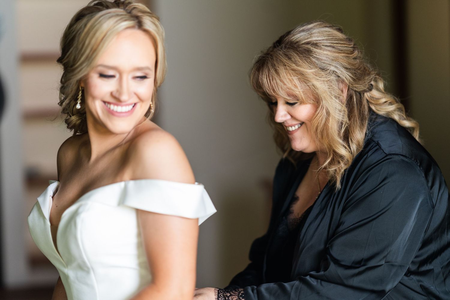 Mara + Connor | © Carly Arnwine Photography | Mendocino County | Leonard Lake Reserve | Northern California Wedding