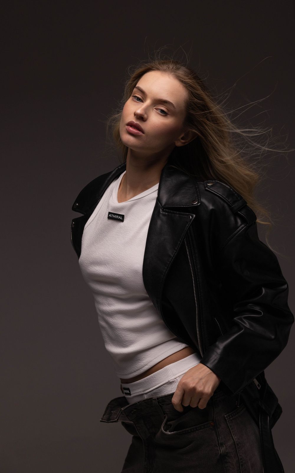 Build a standout modeling portfolio with bold, editorial, and fashion-forward photography. Serving Toronto, Richmond Hill & Vaughan with cre