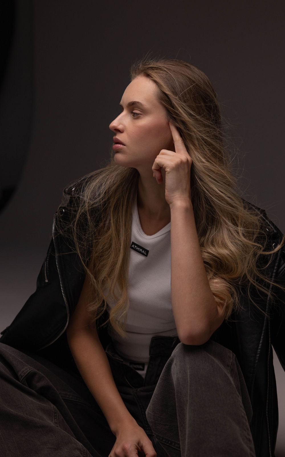 Build a standout modeling portfolio with bold, editorial, and fashion-forward photography. Serving Toronto, Richmond Hill & Vaughan with cre