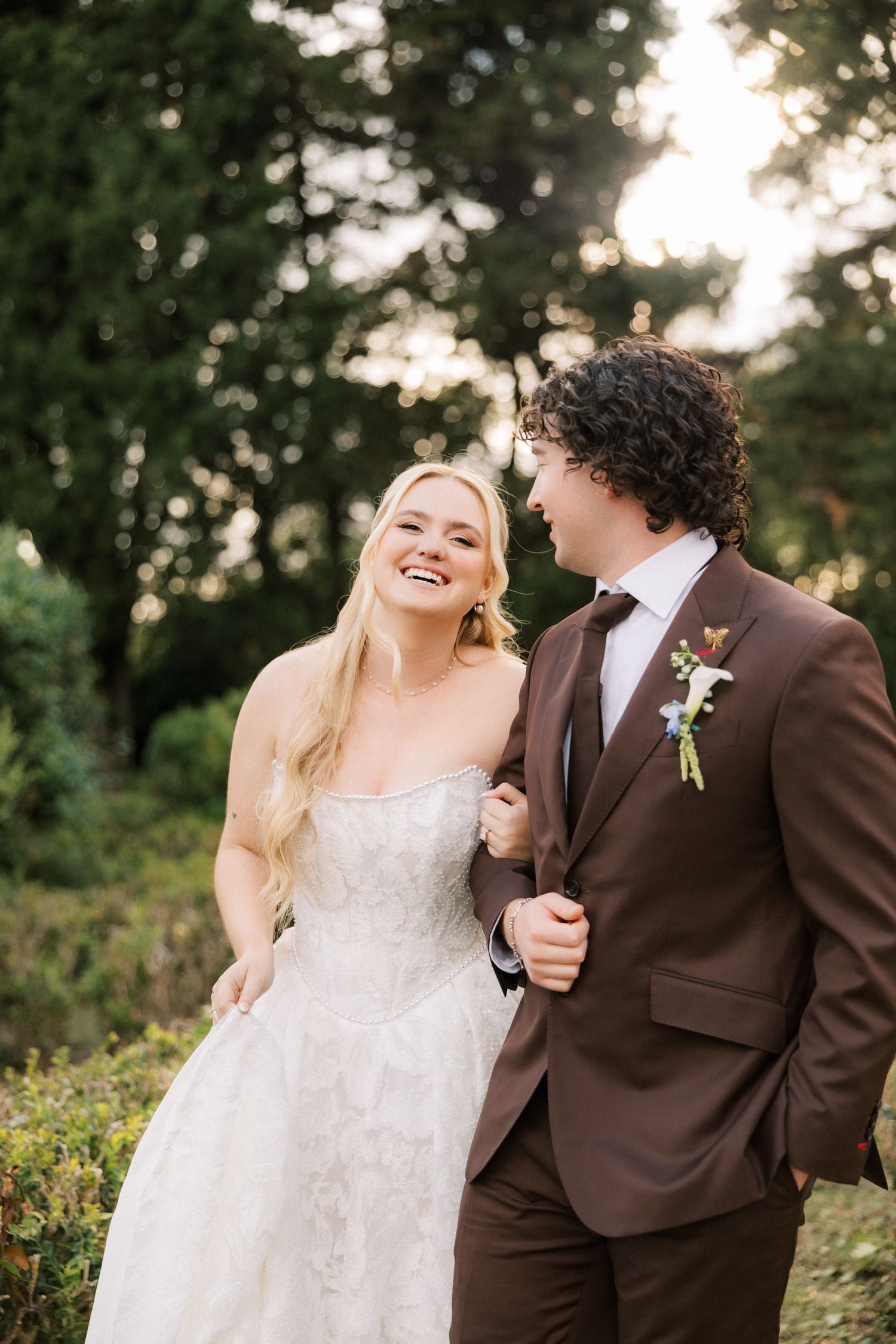 Documentary and editorial wedding portraits in Portugal
