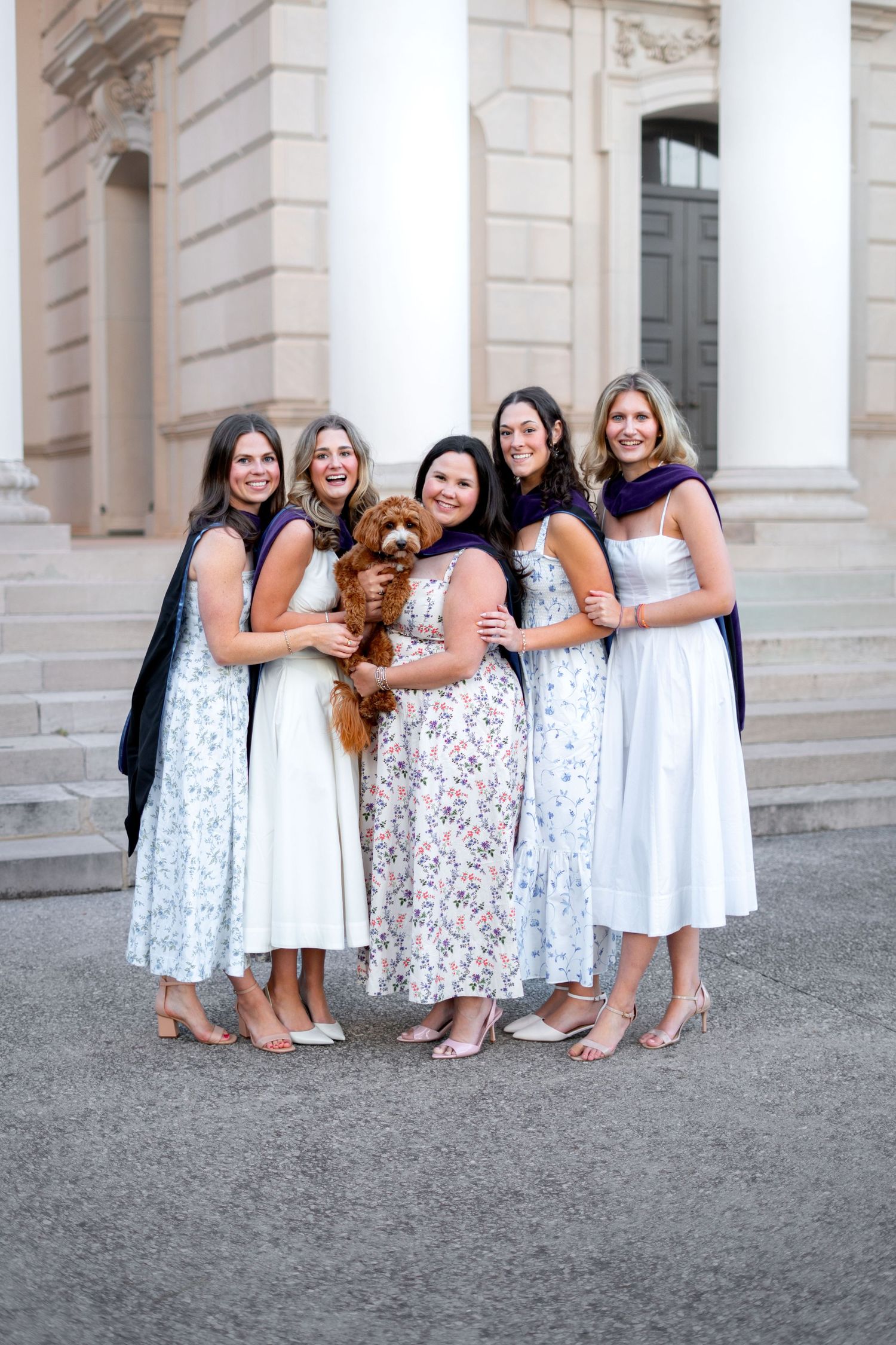 Georgia State group grad photos in atlanta Georgia book your graduation portrait sessions before commencement