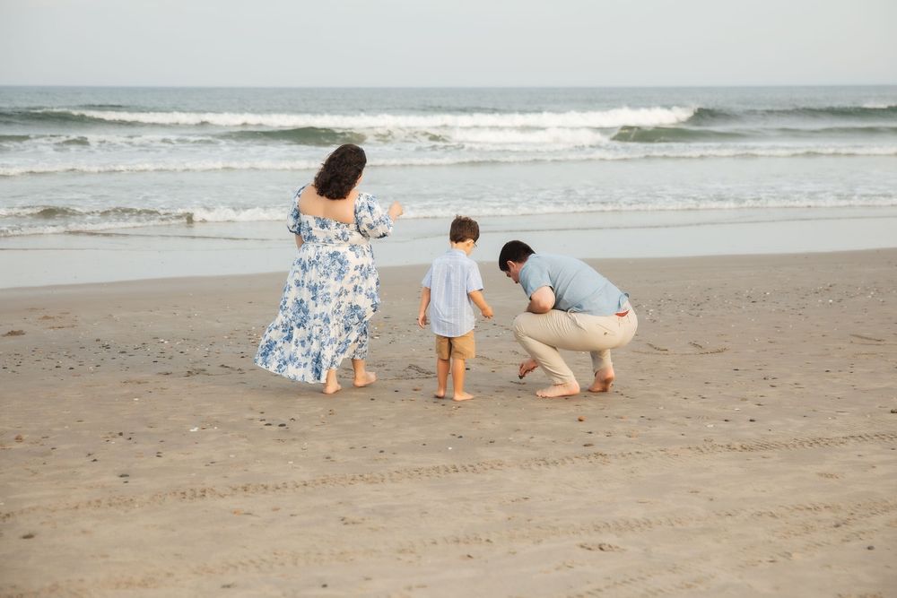 aunt uncle nephew Narragansett Beach, photography, Bristol, Portsmouth Newport Rhode Island. Extended family photography