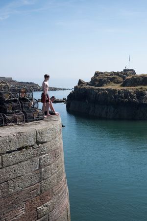boys tombstoning summer