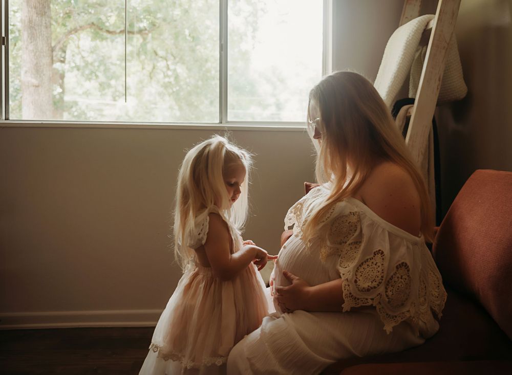 In home maternity photo shoot.