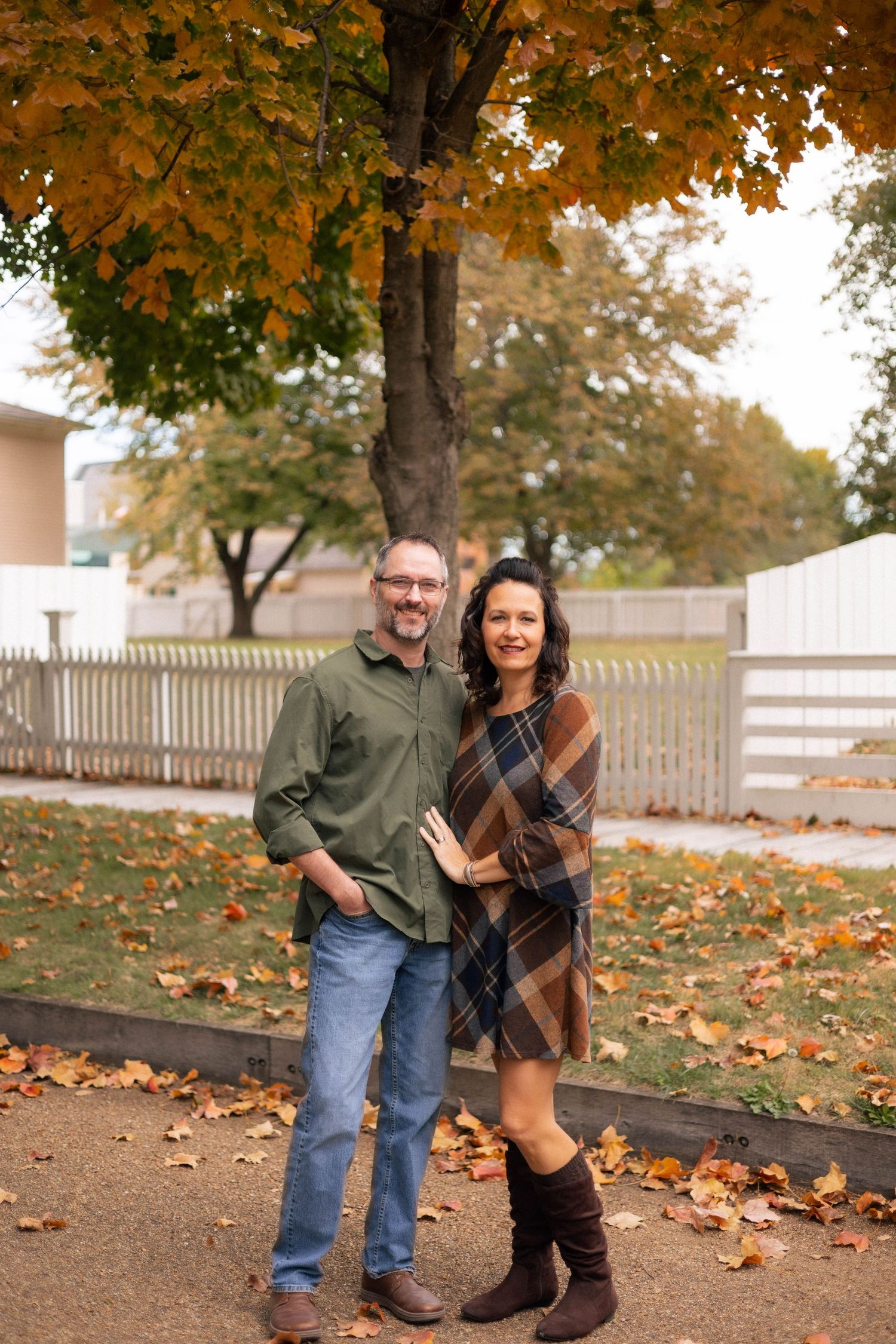 Outdoor, fall family photos in downtown Springfield, Illinois