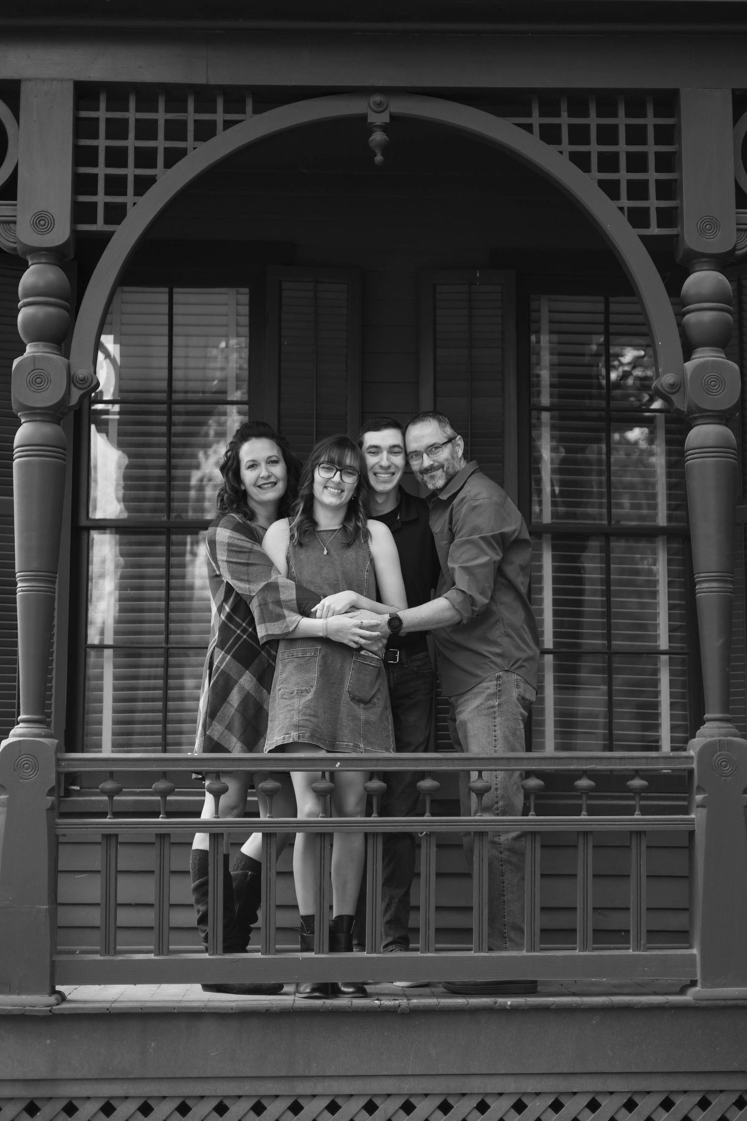 Outdoor, fall family photos in downtown Springfield, Illinois