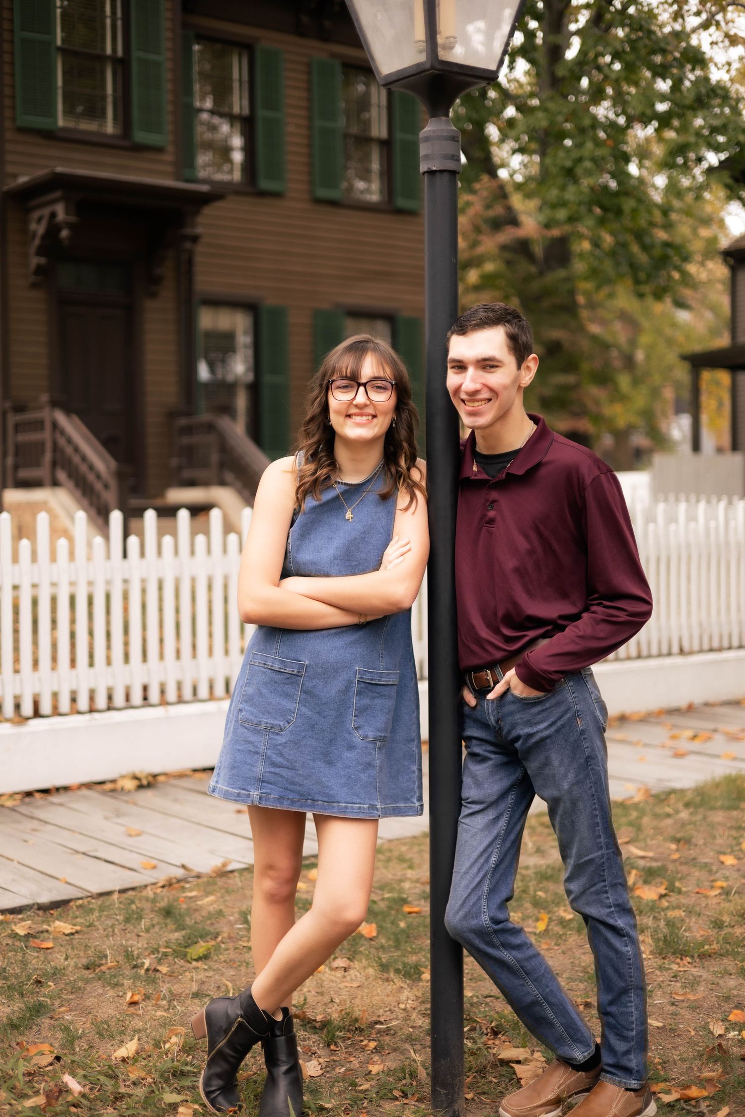 Outdoor, fall family photos in downtown Springfield, Illinois