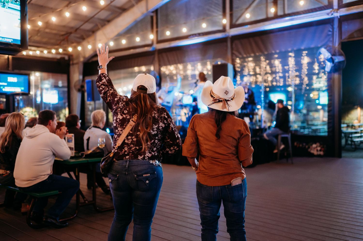Crowd enjoying Pat Green live concert at Kirby Ice House charity event