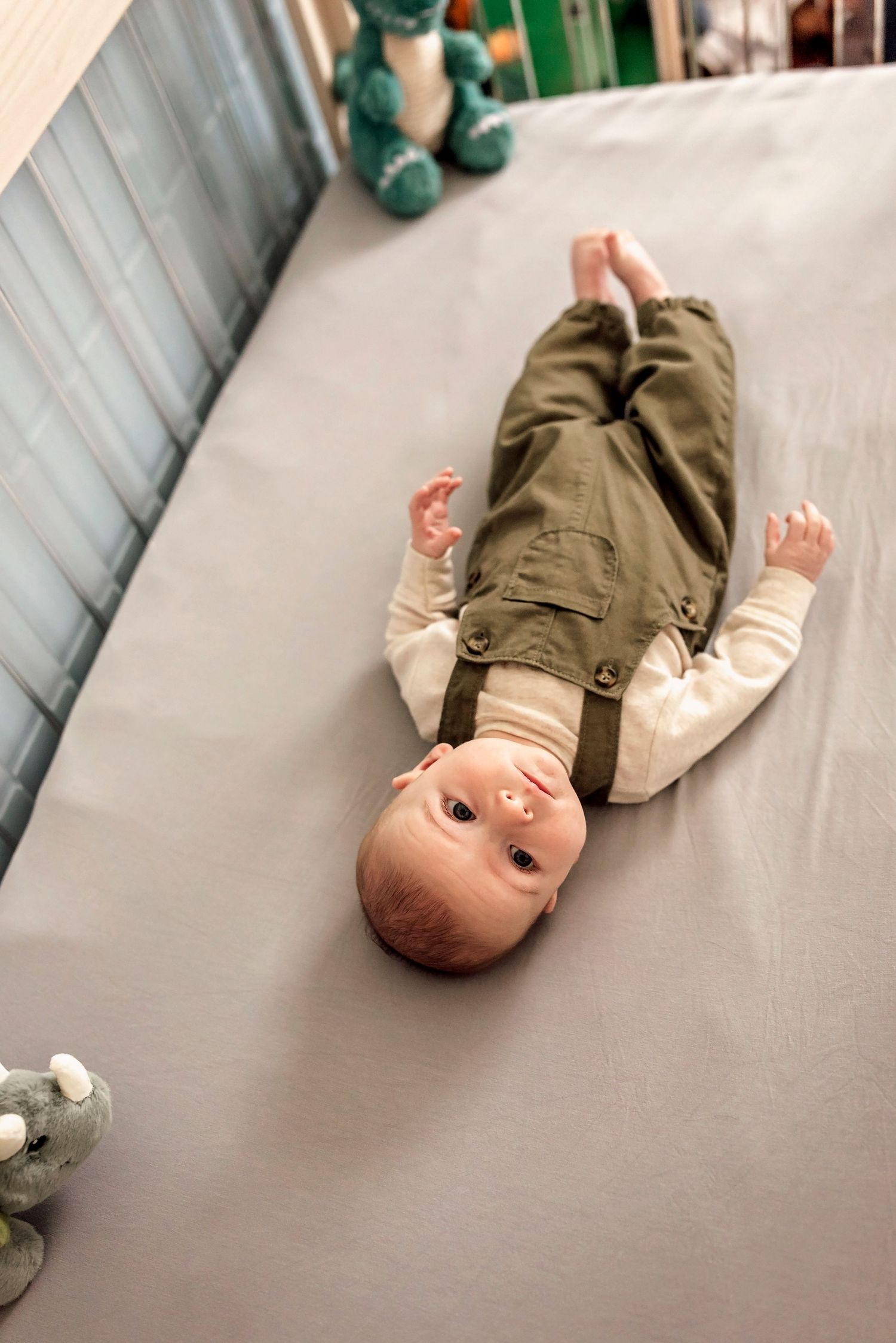Central Massachusetts North shore in home newborn lifestyle photographer natural unscripted family session