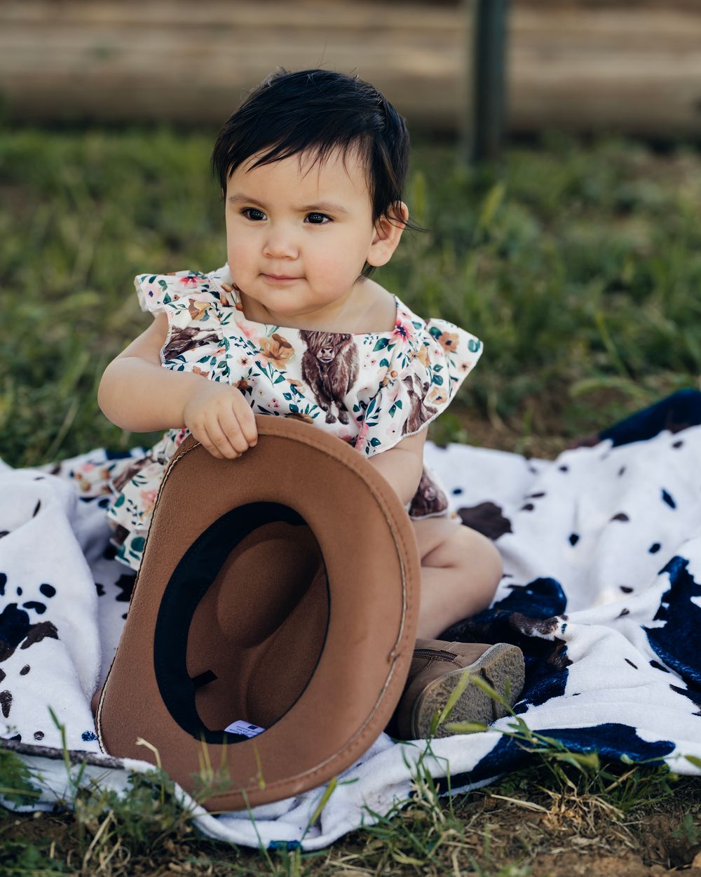 Country themed first birthday session in Cherry Valley, CA.  Cherry Valley, CA photographer Bella Skye Photography.