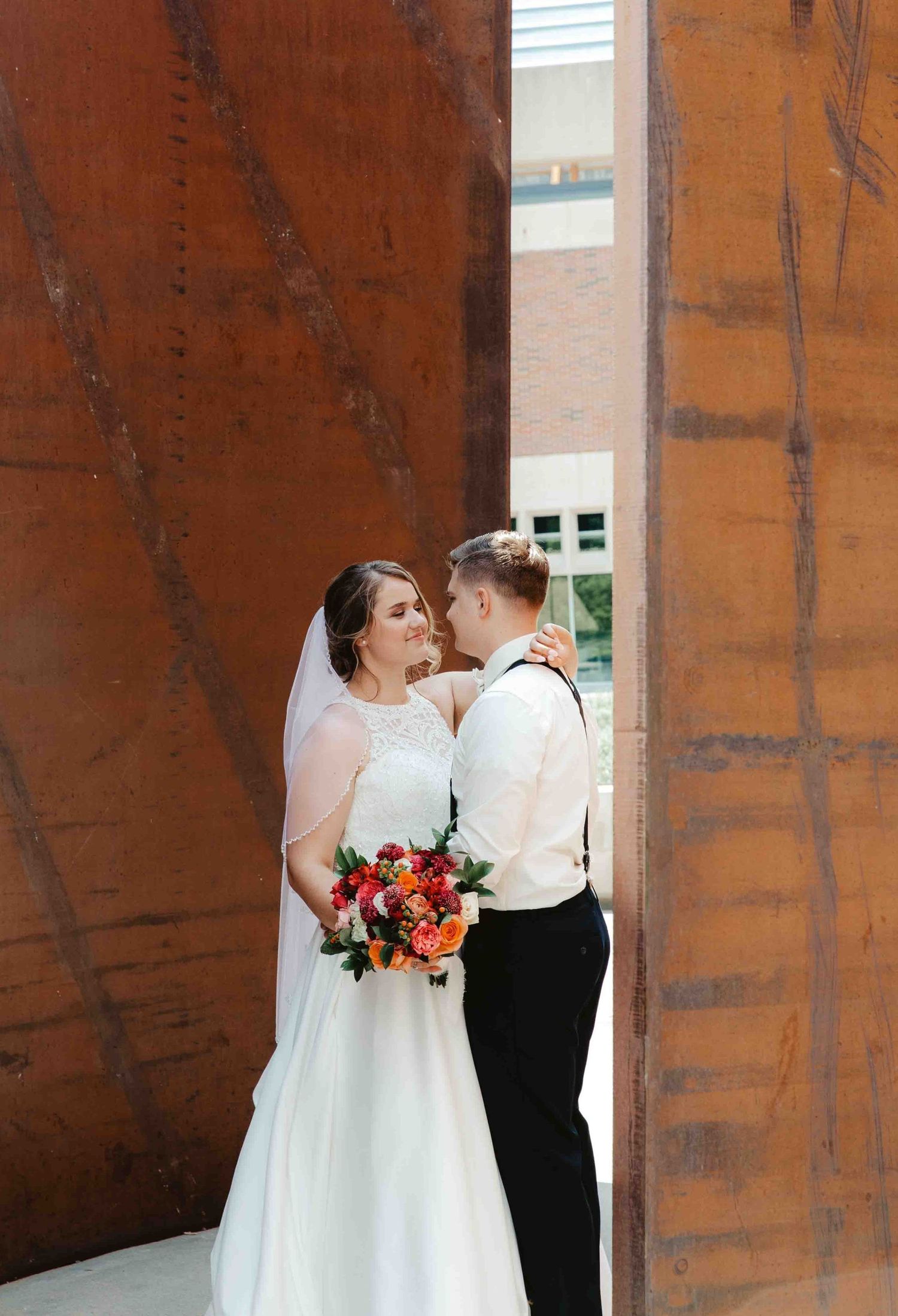 wedding nebraska state capitol, lincoln ne wedding, lincoln ne wedding photographer, omaha wedding photographers, UNL campus wedding photos