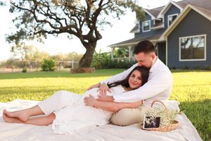 Maternity session in outdoor setting