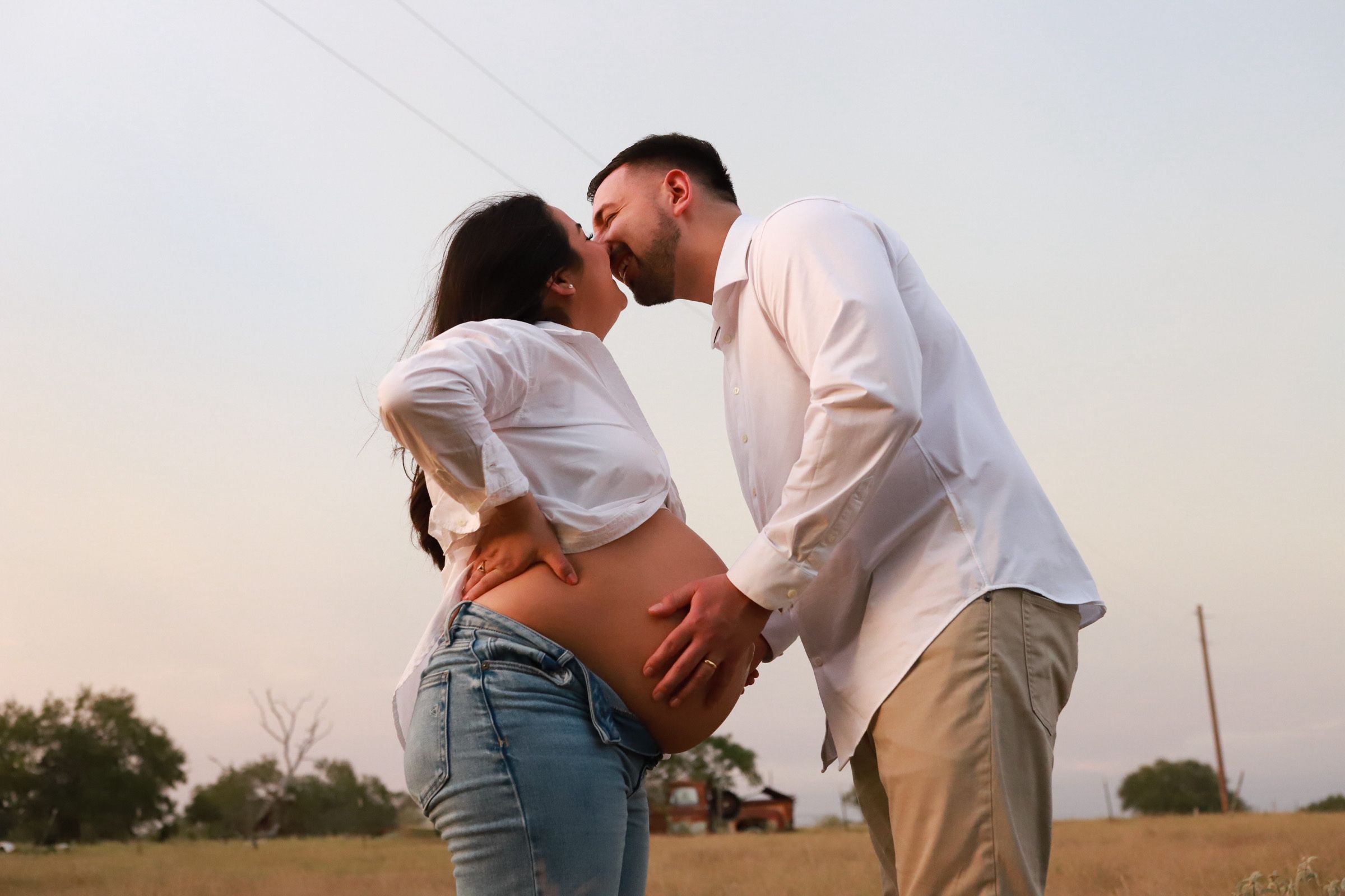 Maternity session in outdoor setting