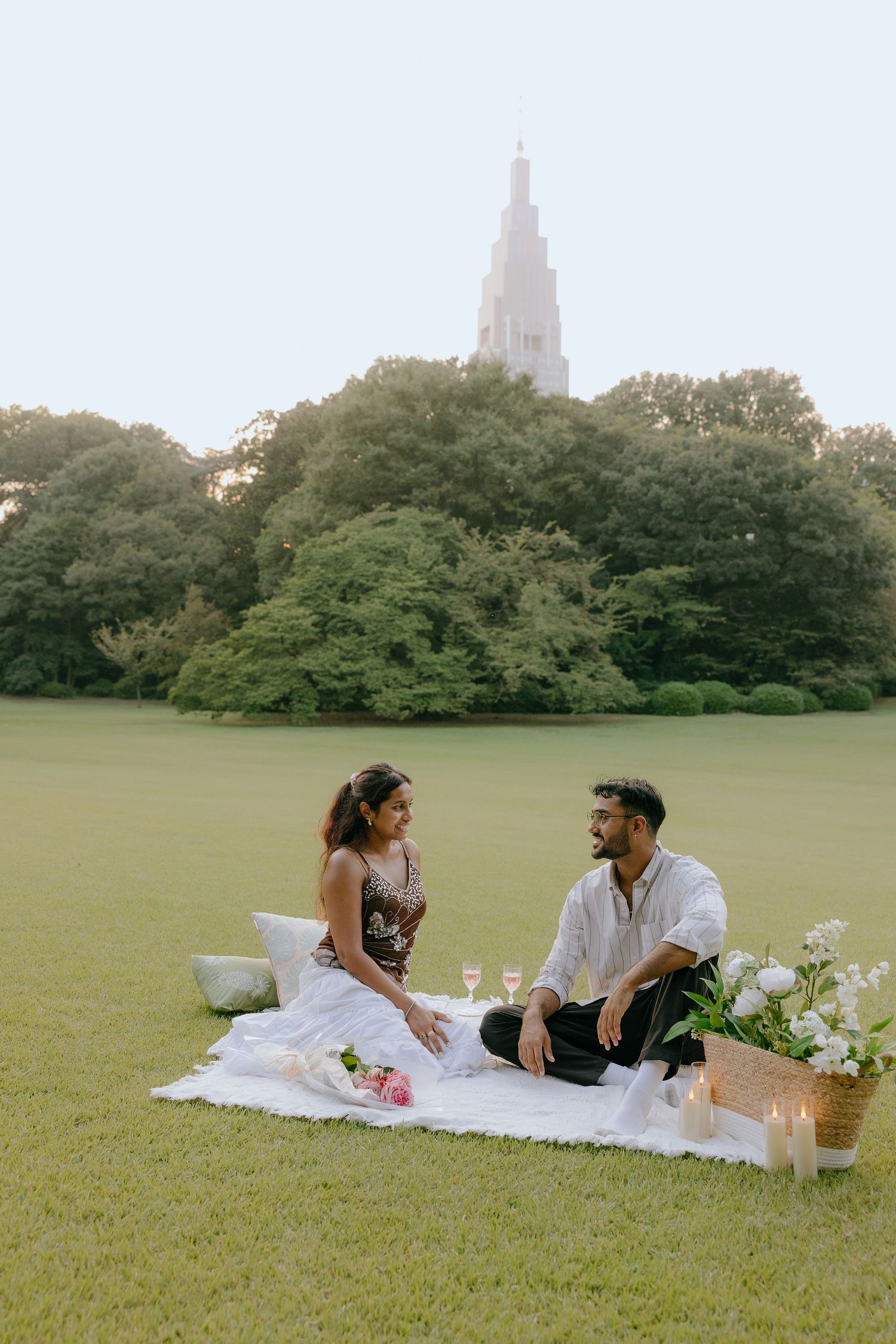 Post engagement picnic photoshoot at Shinjuku Gyoen national garden
