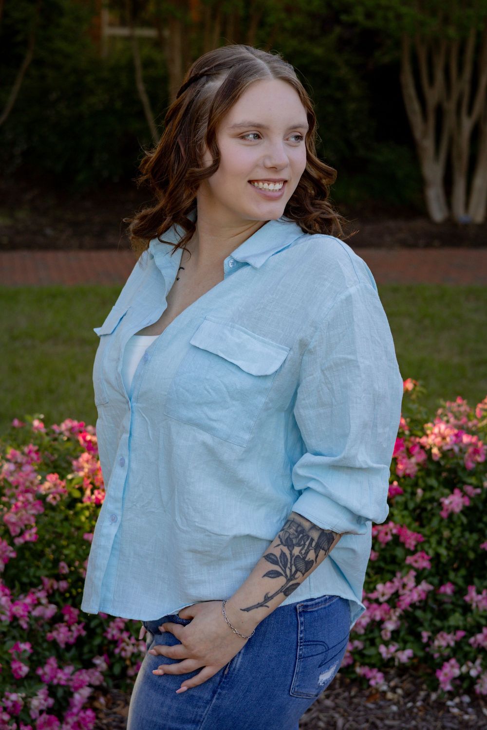 Eastern North Carolina Portrait Photographer specializing in solos, families, milestones, and mini sessions with true-to-life color.