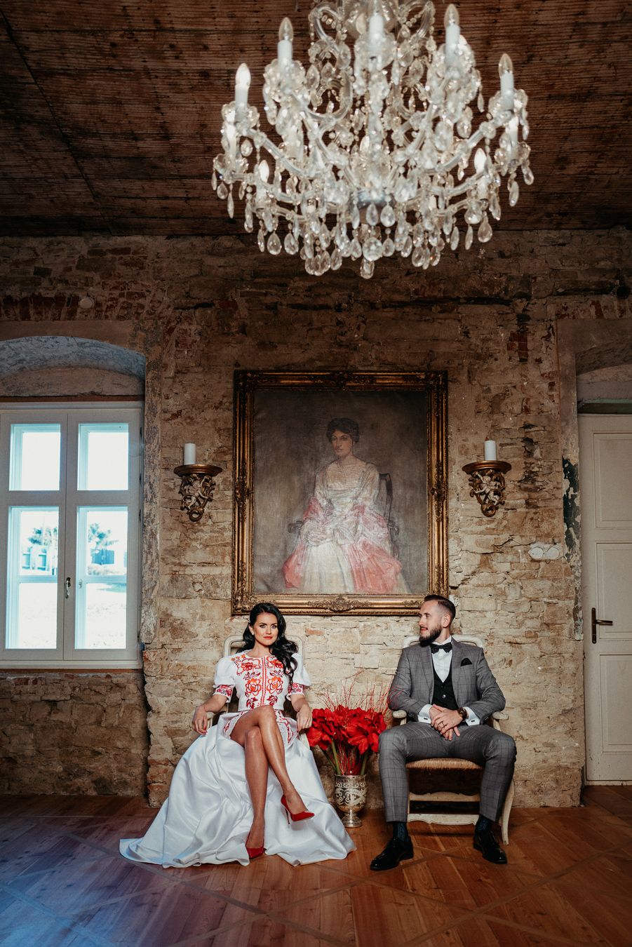 Ikonický záber s atmosférou veľkoleposti a luxusu, vhodný pre svadby s dôrazom na štýl a eleganciu.
