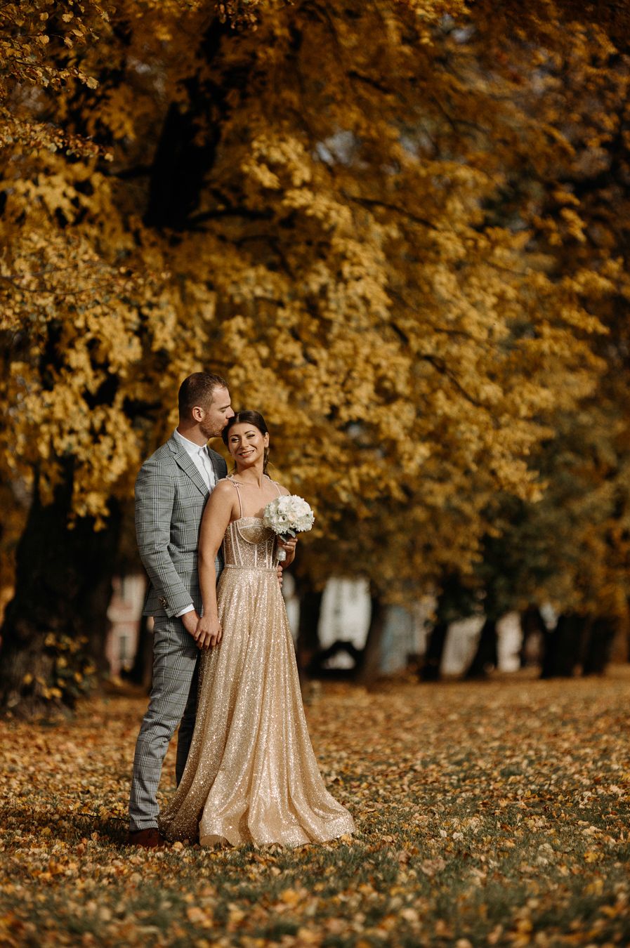 Ikonický záber s atmosférou veľkoleposti a luxusu, vhodný pre svadby s dôrazom na štýl a eleganciu.