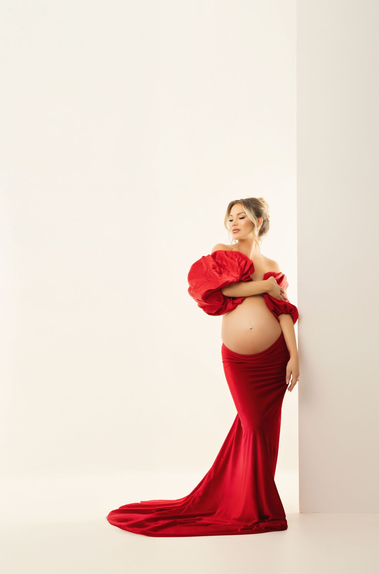 creative maternity photography