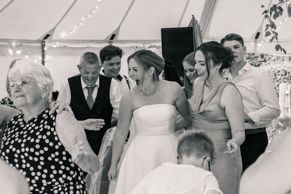 SUFFOLK WEDDING PHOTOGRAPHY - MARQUEE GARDEN WEDDING SUFFOLK