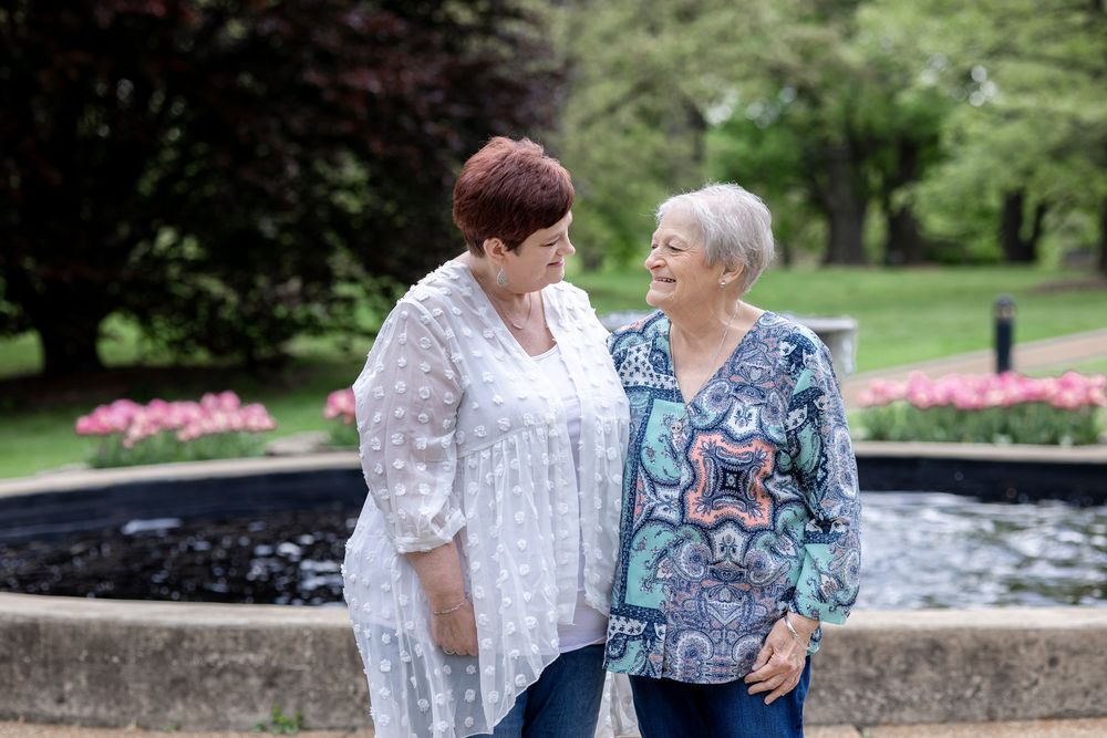 Central, IL Photographer captures a mother and daughter during a photo session at Washington Park in Springfield, IL
