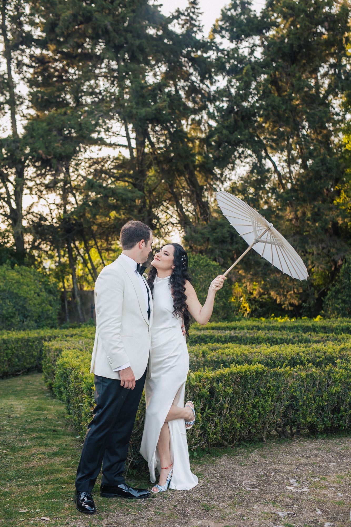 Bride & groom at quinta do Torneiro, Lisboa. A timeless moment captured by a Portugal destination wedding photographer.