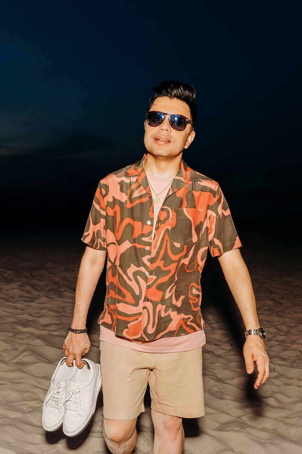 beach lifestyle dating photo session in Miami