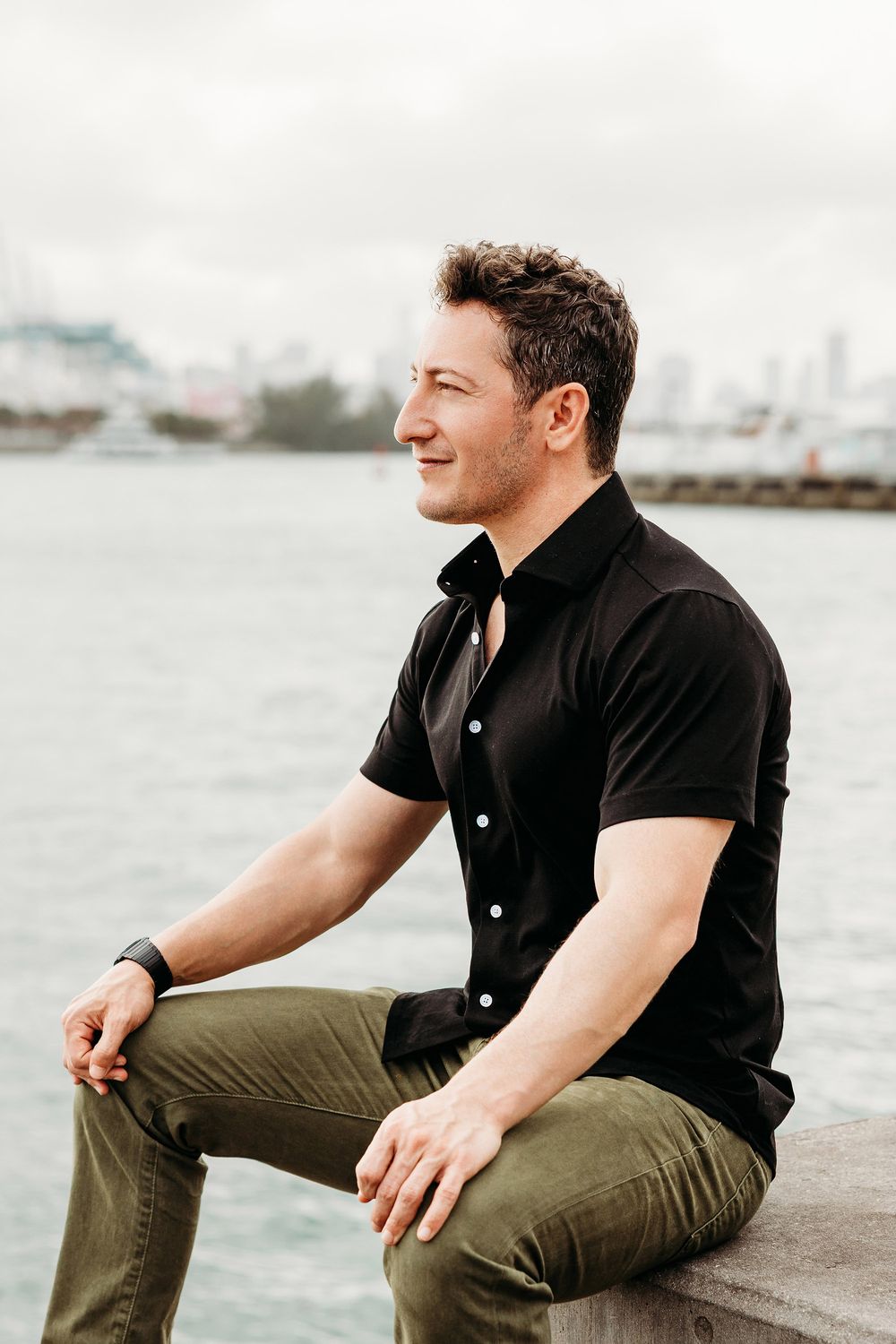 dating profile photos designed to get more matches in Miami