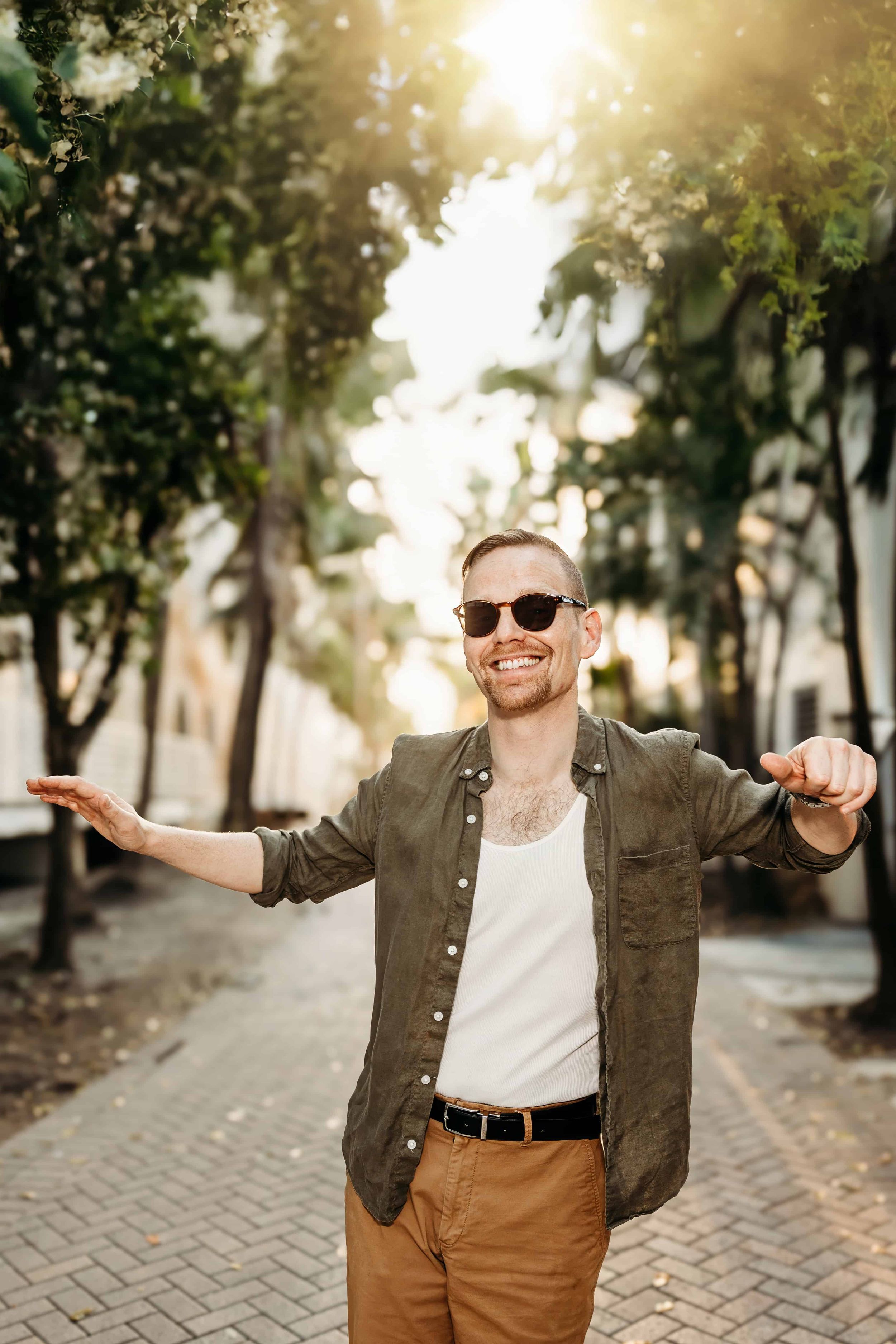 professional outdoor dating photos in Miami