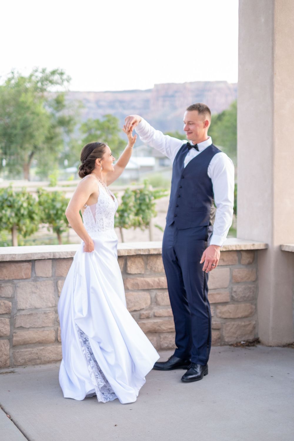 Wedding Photography in Grand Junction, Colorado at Two River Winery