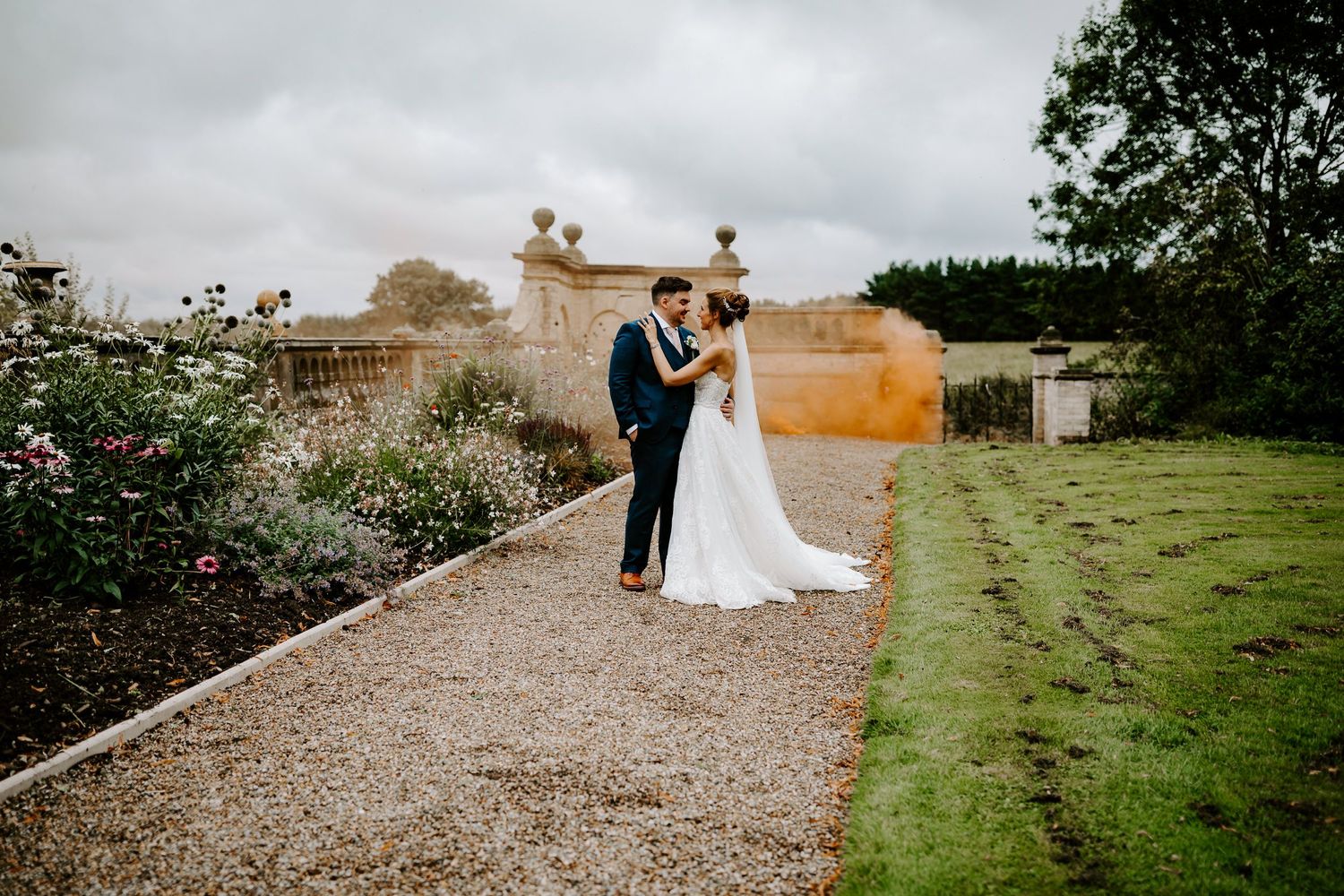 smoke bomb on your wedding