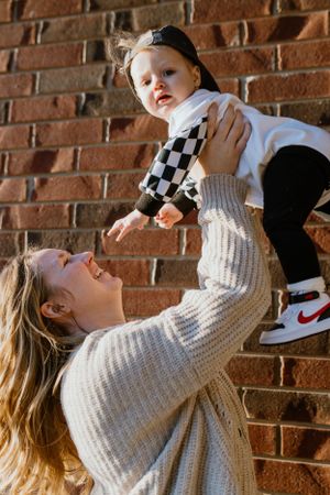 Front porch mommy and me session, Lifestyle Session, Family Photographer, Belleville Photographer, Prince Edward County Photographer