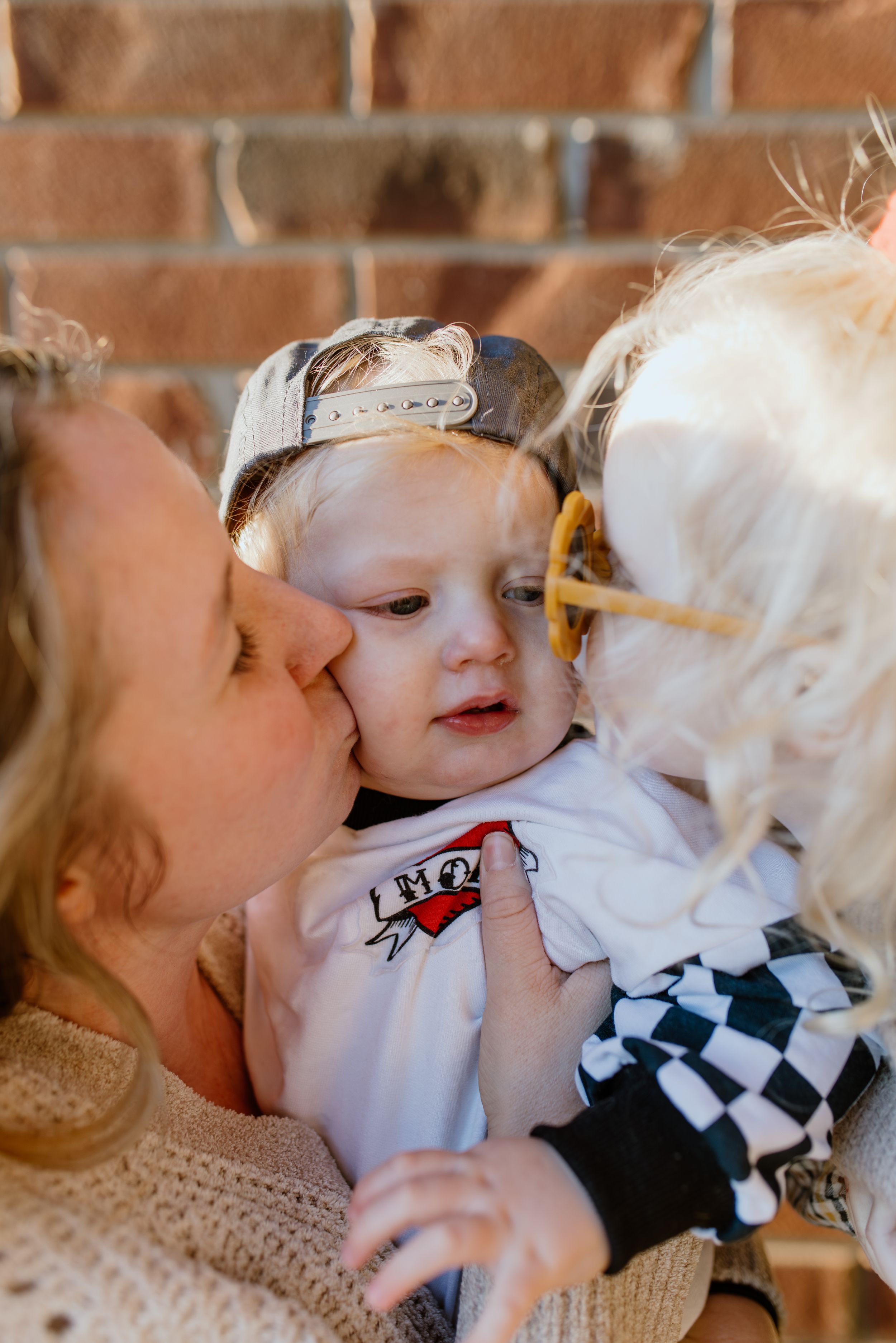 Front porch mommy and me session, Lifestyle Session, Family Photographer, Belleville Photographer, Prince Edward County Photographer