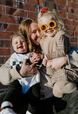 Front porch mommy and me session, Lifestyle Session, Family Photographer, Belleville Photographer, Prince Edward County Photographer