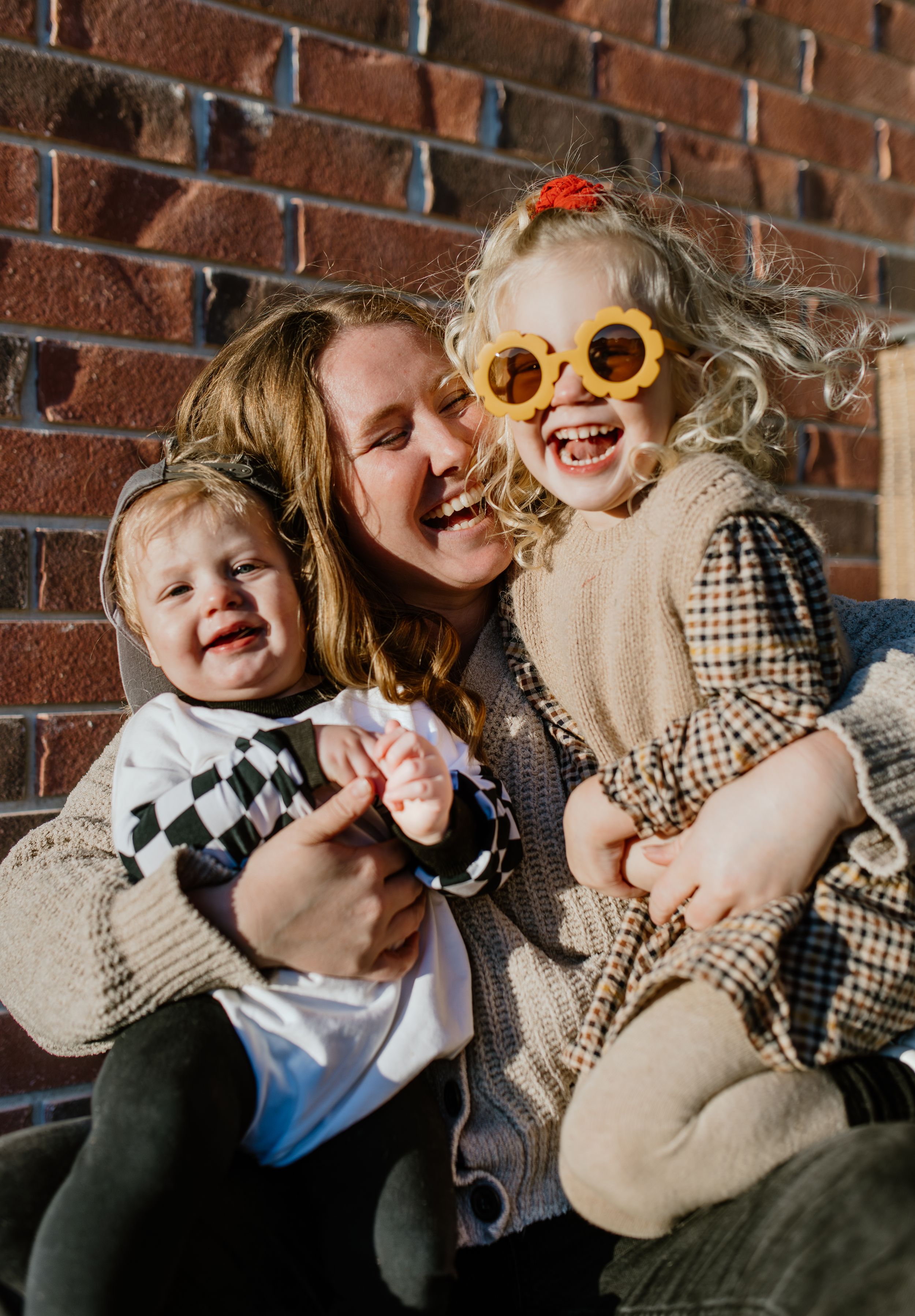 Front porch mommy and me session, Lifestyle Session, Family Photographer, Belleville Photographer, Prince Edward County Photographer
