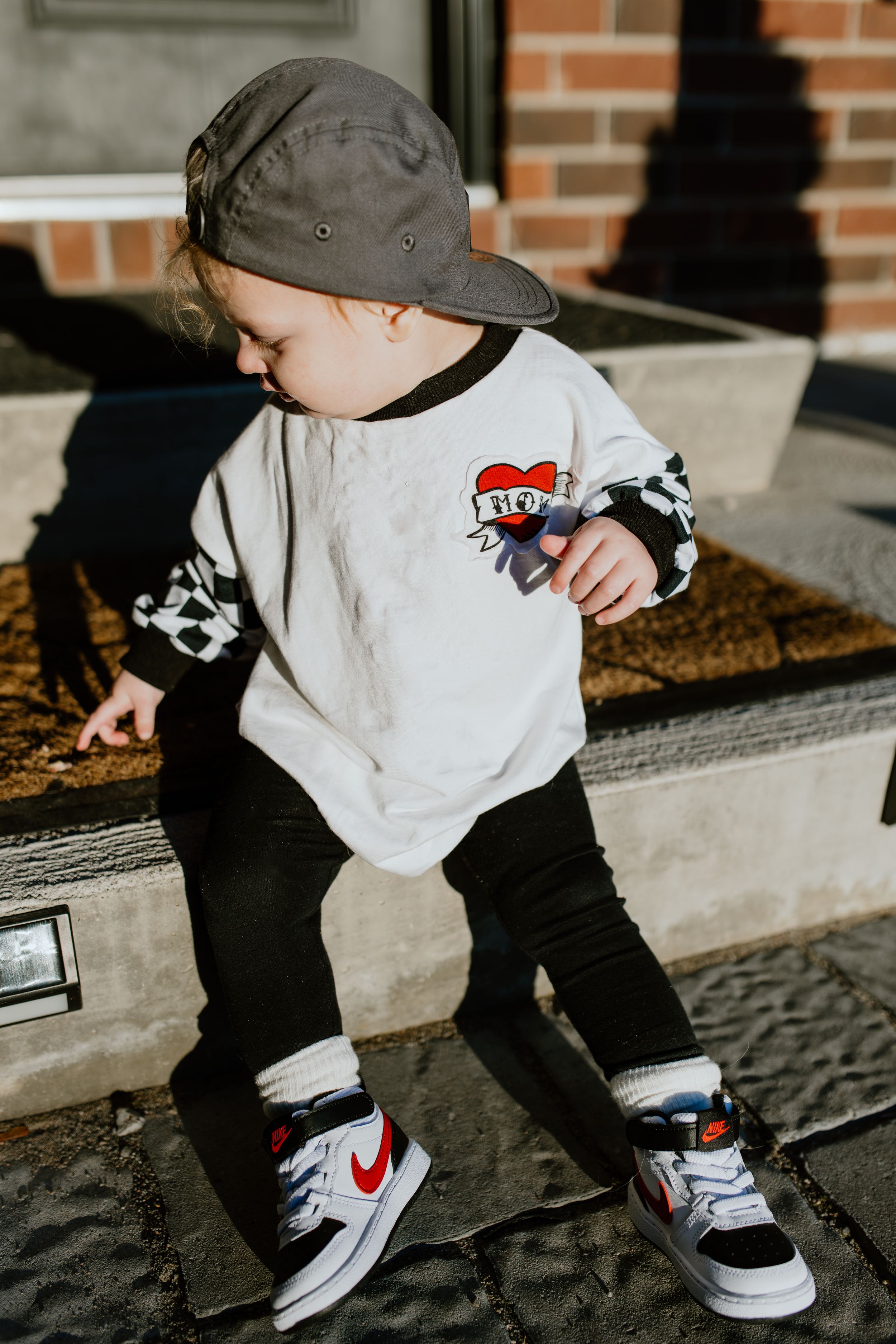 Front porch mommy and me session, Lifestyle Session, Family Photographer, Belleville Photographer, Prince Edward County Photographer
