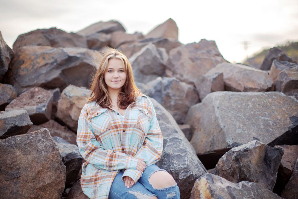 Relaxed senior portrait in downtown Duluth, MN