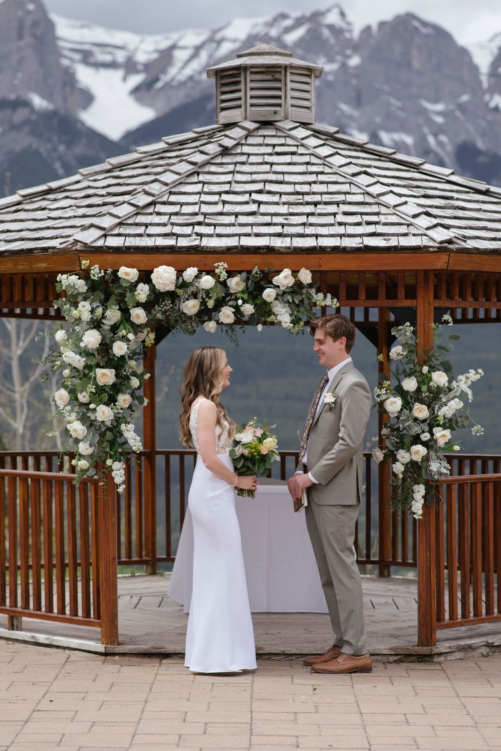 Silvertip Resort Canmore Wedding
Canmore Wedding Photographer