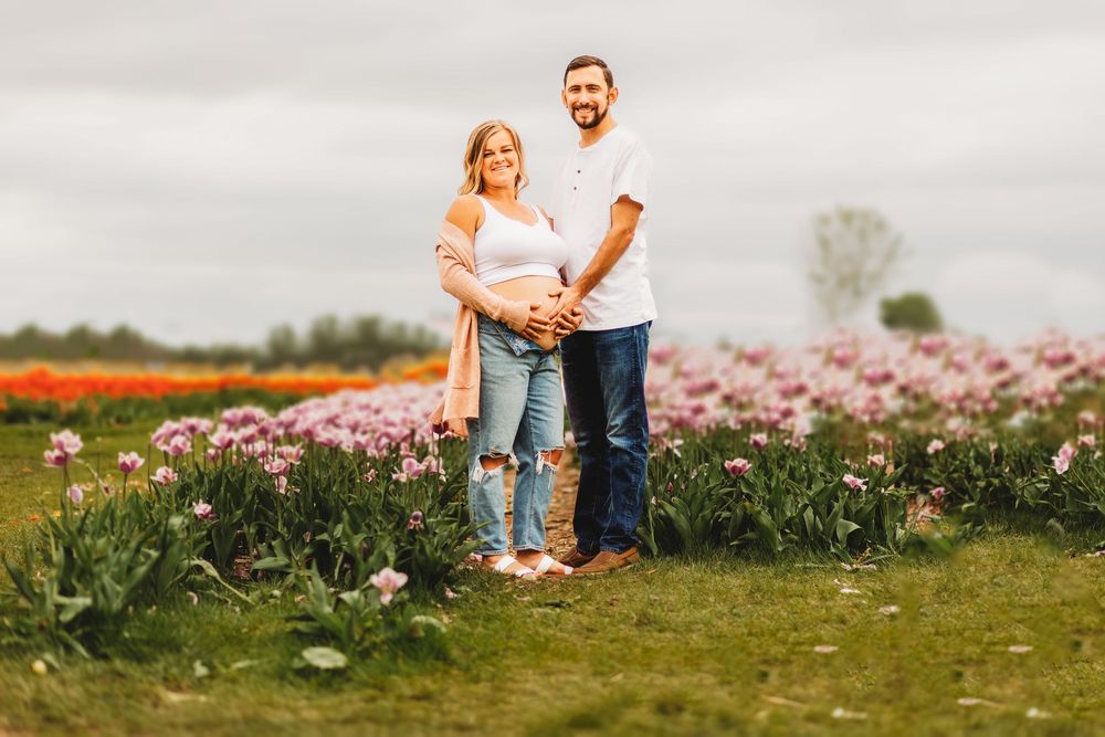 Spring outdoor maternity shoot with Burton Michigan couple