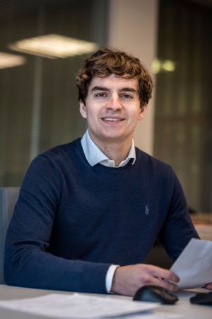 professioneel portret van een personeelslid bij Arcasa immobiliën