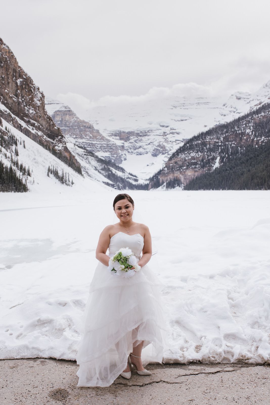 Lake Louise winter wedding