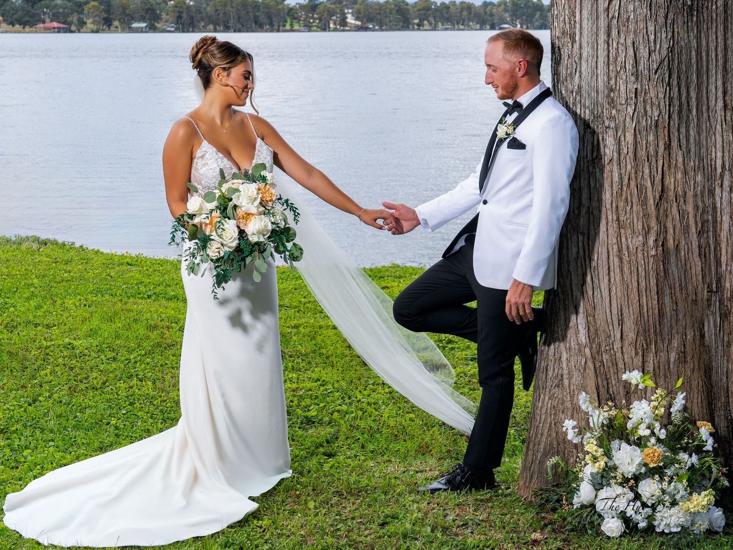 Professional wedding and engagement photography in Tampa, Wesley Chapel, Carrollwood, Brandon, Westchase, Temple Terrace, Davis Islands, Cle