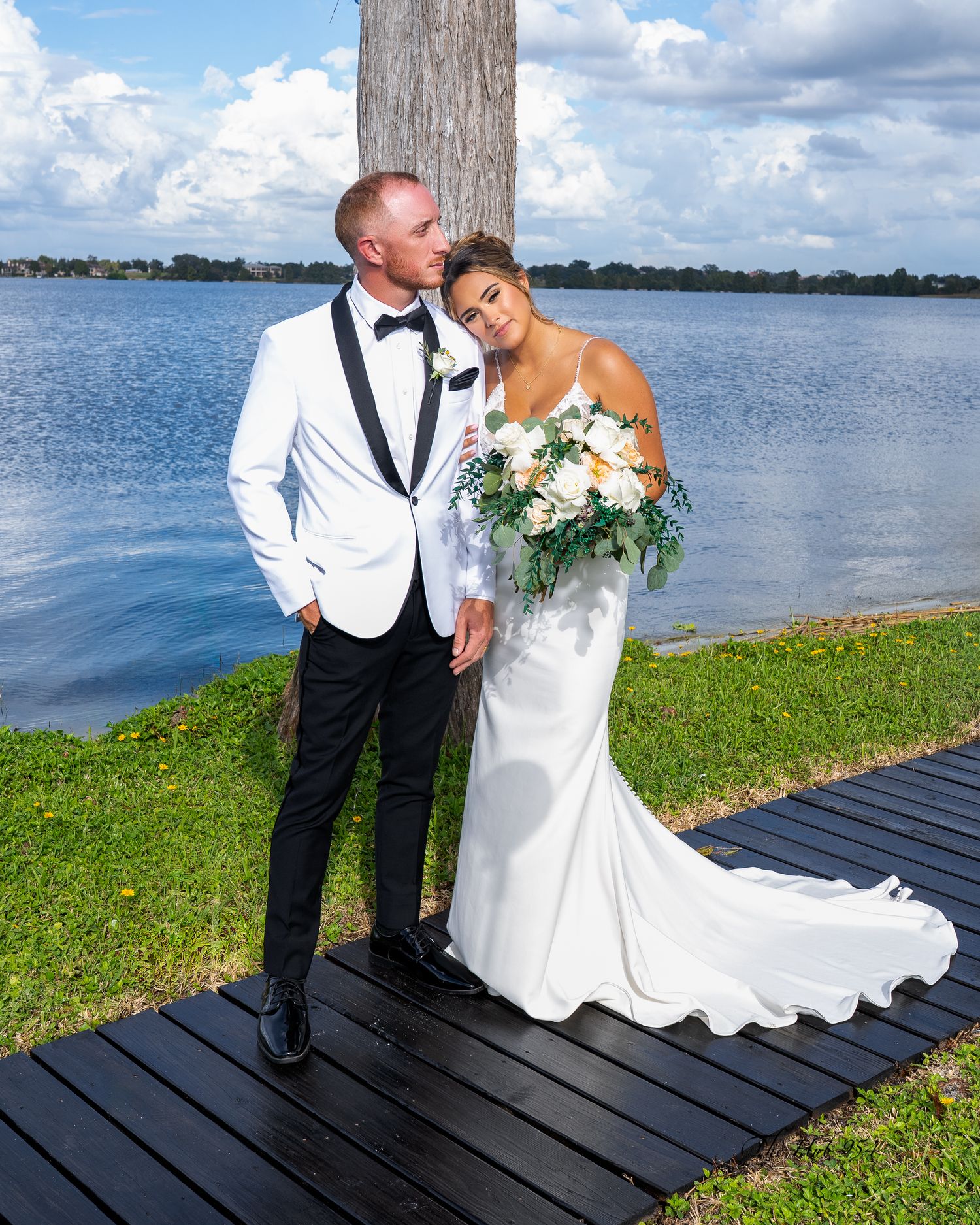 Professional wedding and engagement photography in Tampa, Wesley Chapel, Carrollwood, Brandon, Westchase, Temple Terrace, Davis Islands, Cle