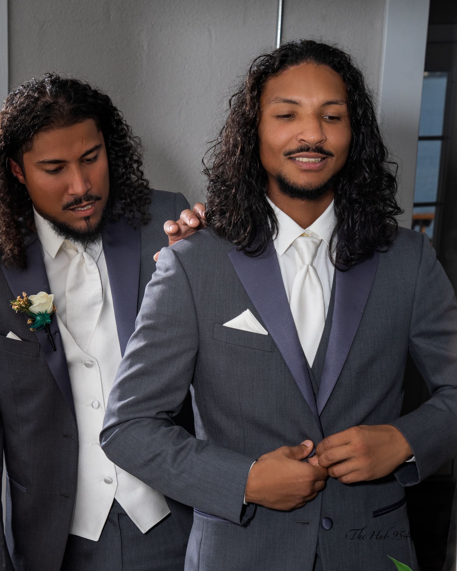 Professional wedding and engagement photography in Tampa, Wesley Chapel, Carrollwood, Brandon, Westchase, Temple Terrace, Davis Islands, Cle