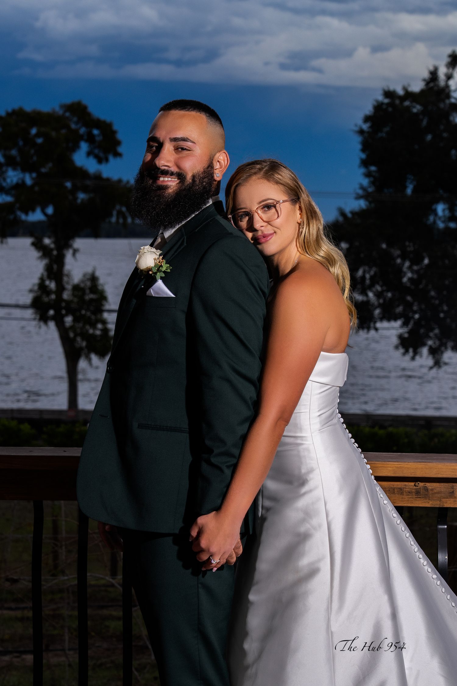 Professional wedding and engagement photography in Tampa, Wesley Chapel, Carrollwood, Brandon, Westchase, Temple Terrace, Davis Islands, Cle